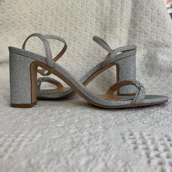 Jewel by Badgley Mischka | Silver Glitter Heels - Picture 9 of 9